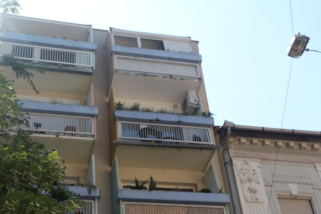 Verona Apartman Szeged Eksteriør bilde
