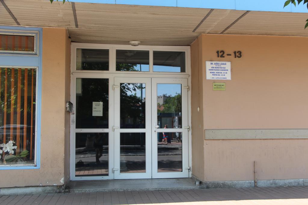 Verona Apartman Szeged Eksteriør bilde